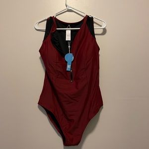 Never Worn One-Piece Zip Front Tummy Control Swimsuit in Burgundy